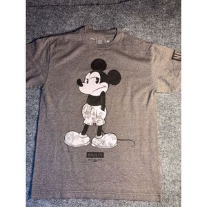 Disney Tee Shirt Mens Medium Gray Mickey Mouse Short‎ Sleeve Crew Neck Pullover